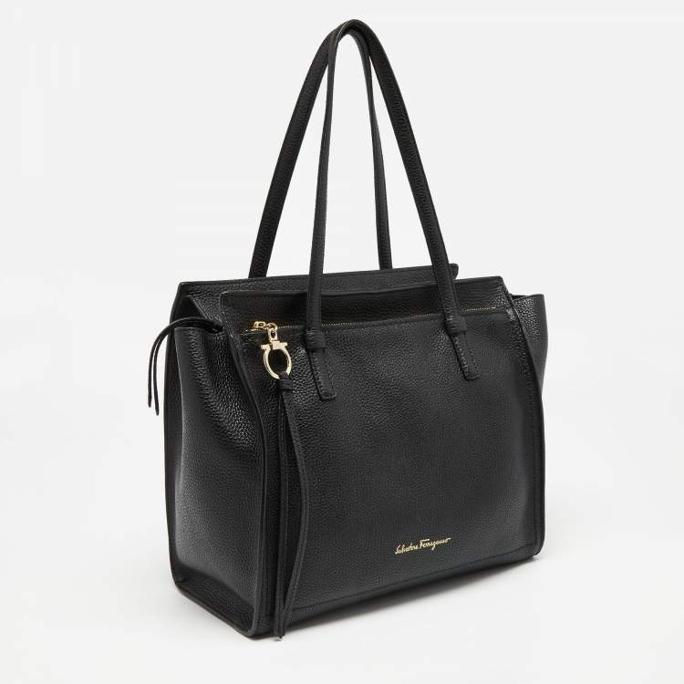 Pre Owned Salvatore Ferragamo Black Leather Medium Amy Tote 