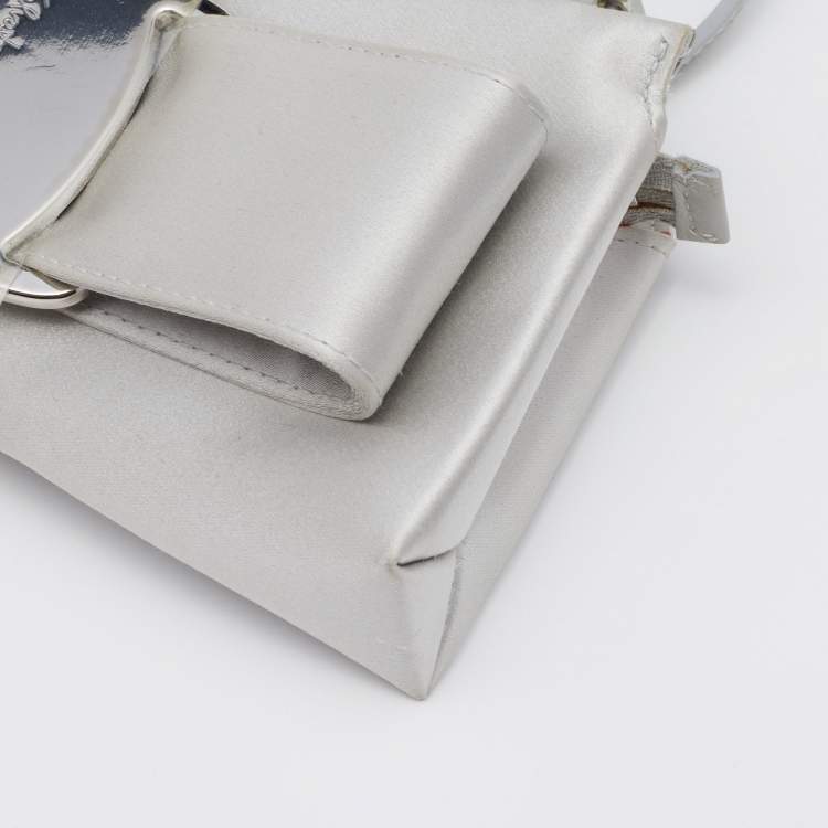 Pre Owned Salvatore Ferragamo Silver Satin Vara Bow Crossbody Bag