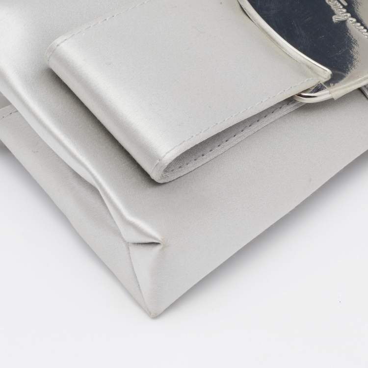 Pre Owned Salvatore Ferragamo Silver Satin Vara Bow Crossbody Bag