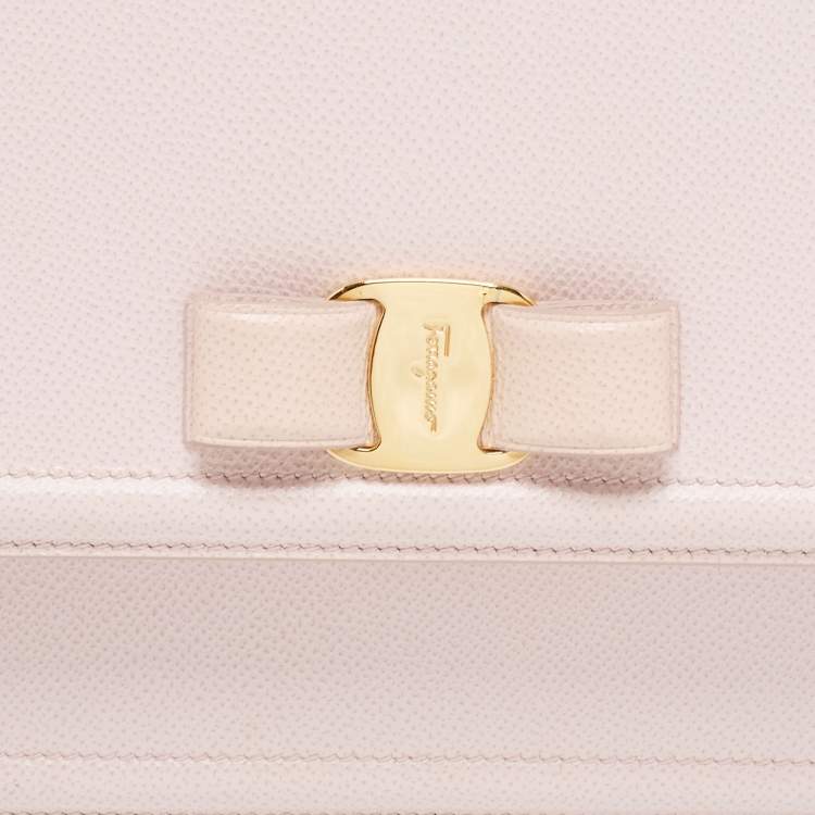 Pre Owned Salvatore Ferragamo Pale Pink Leather Vara Bow Shoulder Bag