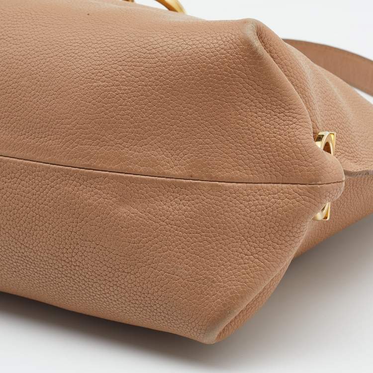 Pre Owned Salvatore Ferragamo Beige Leather Fanisa Hobo