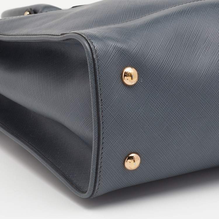 Pre Owned Salvatore Ferragamo Grey Leather Small Briana Tote