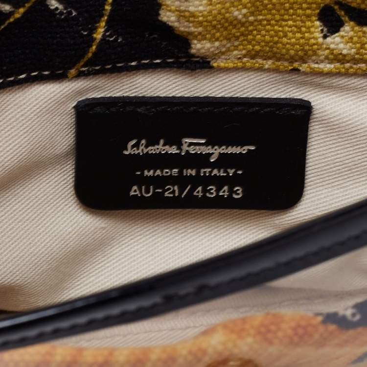 Pre Owned Salvatore Ferragamo Black/Transparent Patent Leather and PVC Baguette Bag