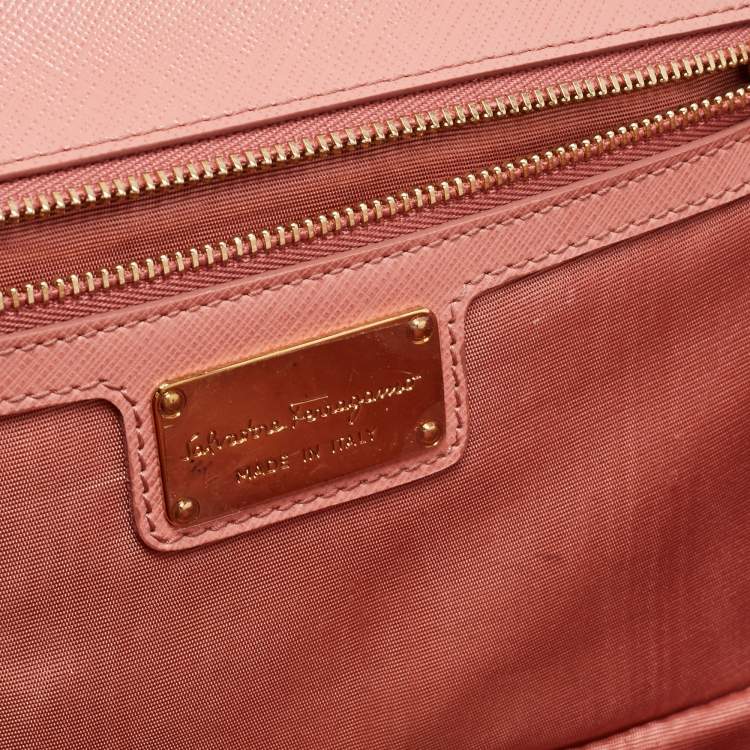 Pre Owned Salvatore Ferragamo Salmon Pink Leather Ginny Chain Shoulder Bag