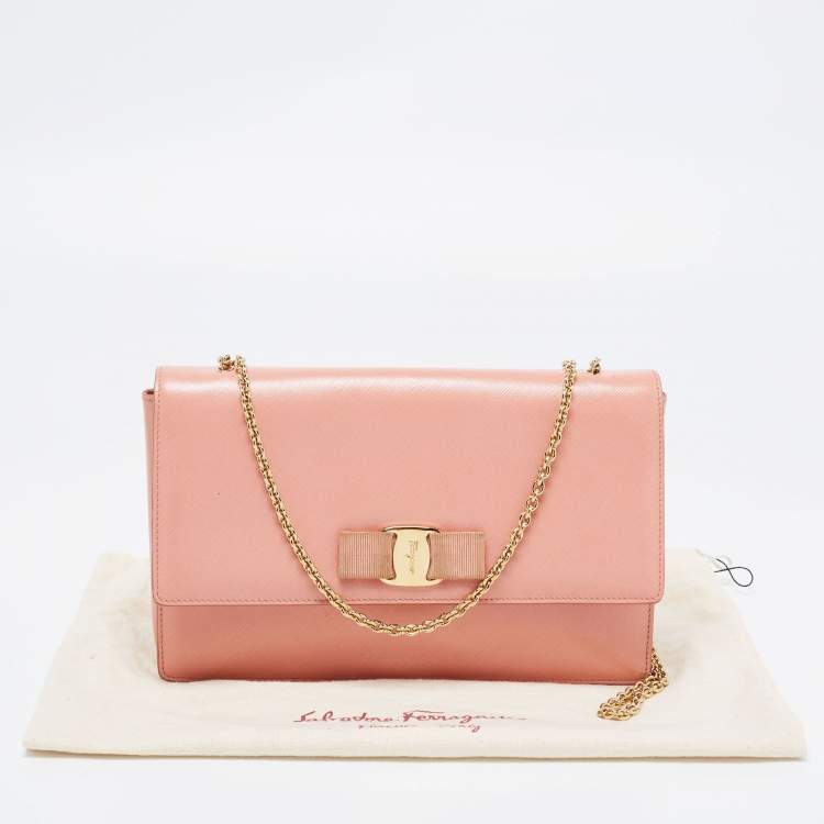 Pre Owned Salvatore Ferragamo Salmon Pink Leather Ginny Chain Shoulder Bag