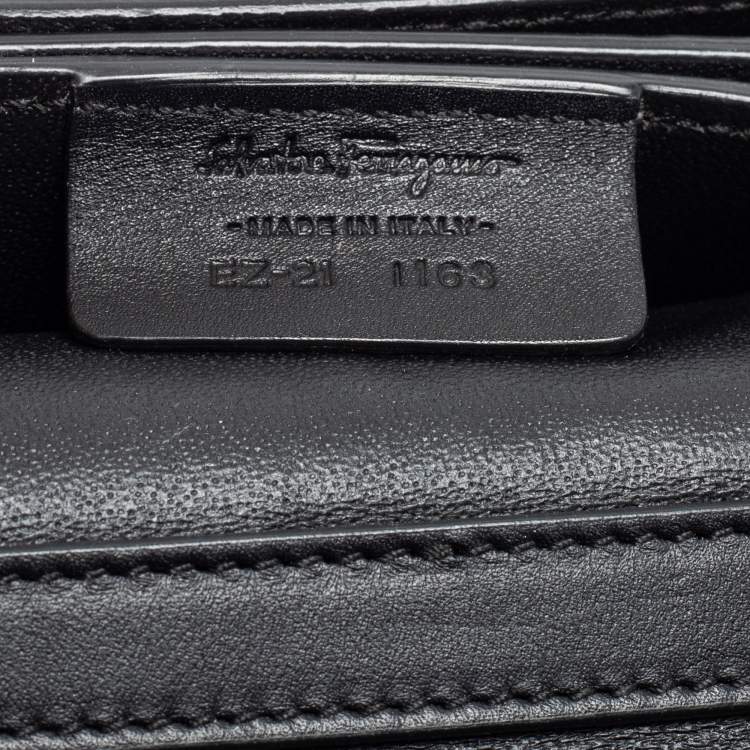 Pre Owned Salvatore Ferragamo Black Leather Trifolio Flap Crossbody Bag 