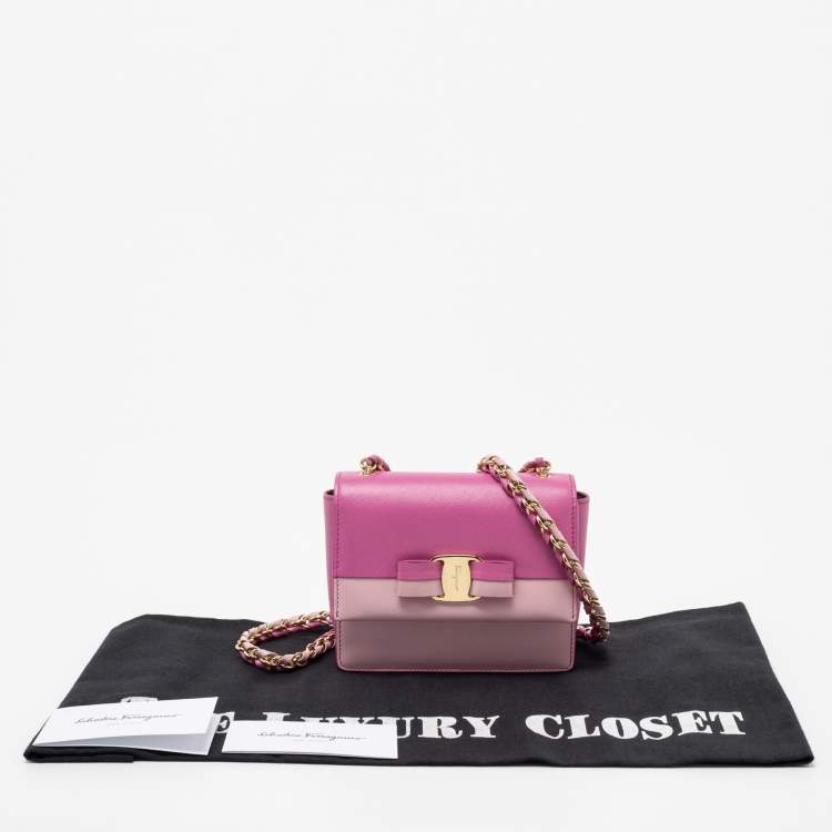 مملوكة مسبقًا Salvatore Ferragamo Two Tone Pink Leather Mini Vara Shoulder Bag