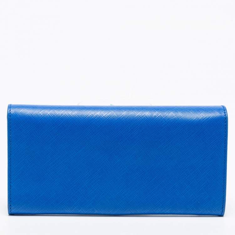 مملوكة مسبقًا Salvatore Ferragamo Blue Leather Gancini Icona Continental Wallet