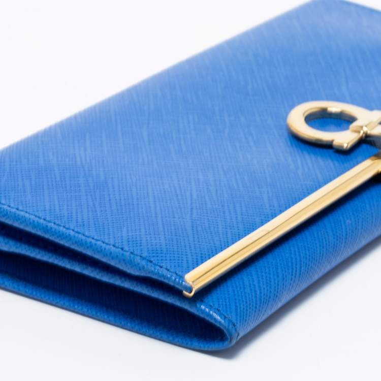 مملوكة مسبقًا Salvatore Ferragamo Blue Leather Gancini Icona Continental Wallet