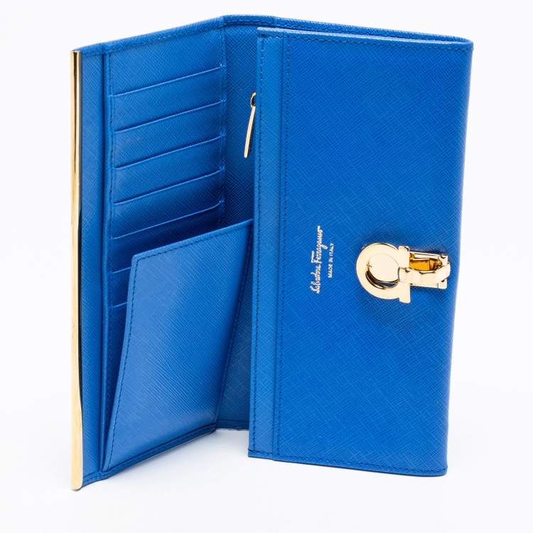 مملوكة مسبقًا Salvatore Ferragamo Blue Leather Gancini Icona Continental Wallet