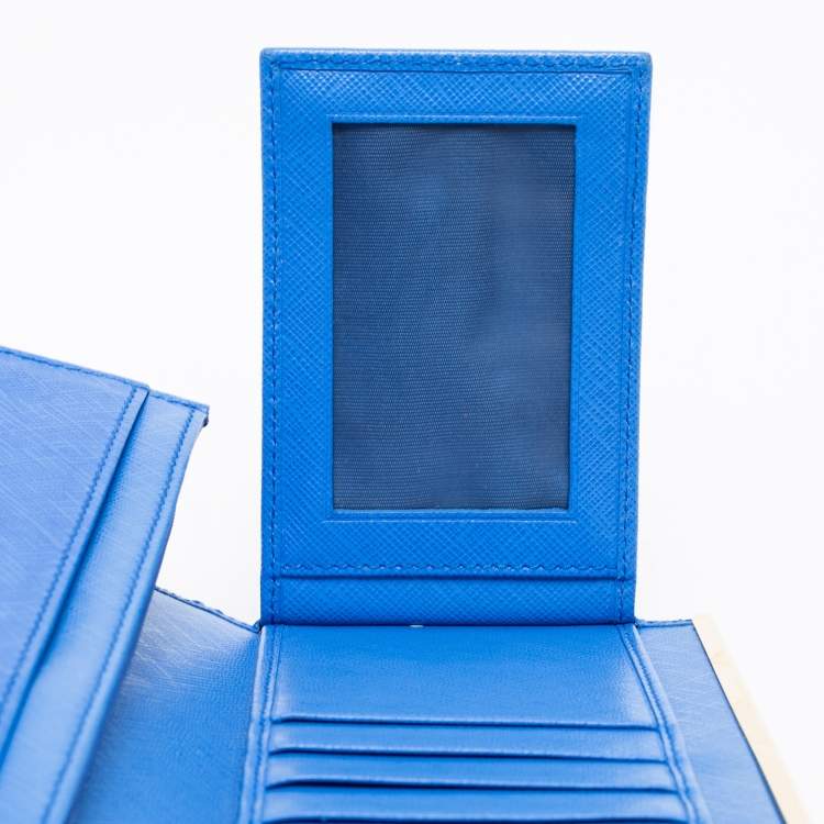 مملوكة مسبقًا Salvatore Ferragamo Blue Leather Gancini Icona Continental Wallet