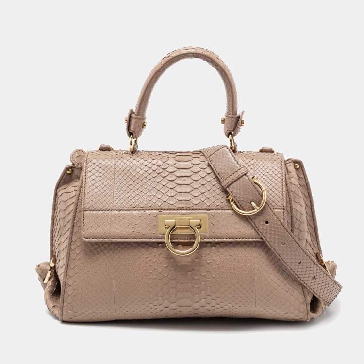 مملوكة مسبقًا Salvatore Ferragamo Beige Snakeskin Embossed Leather Sofia Top Handle Bag