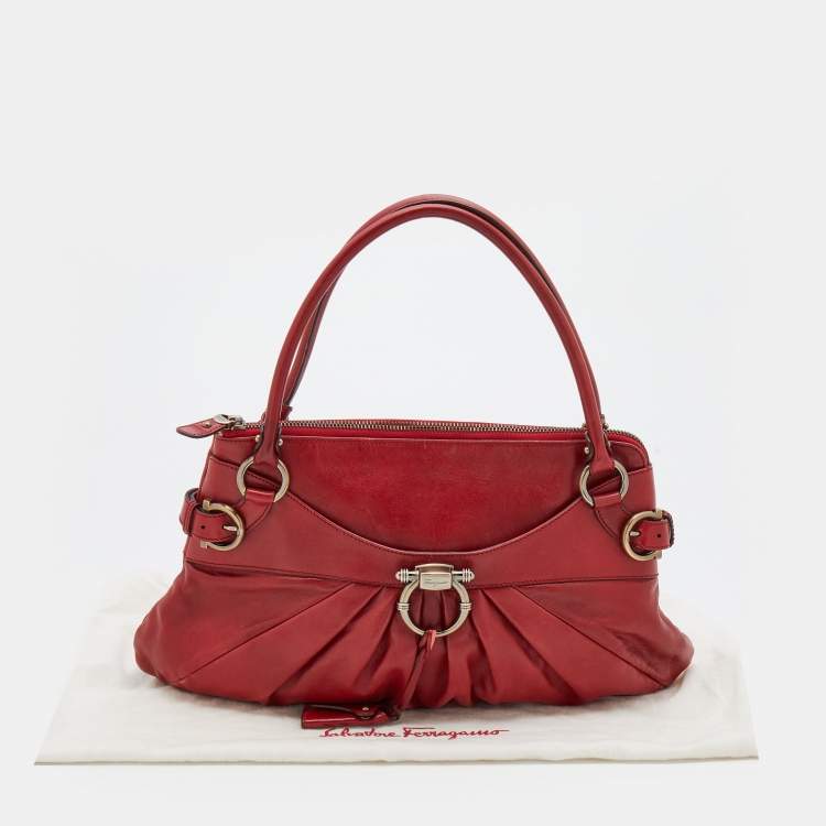 مملوكة مسبقًا Salvatore Ferragamo Red Leather Marisa Shoulder Bag