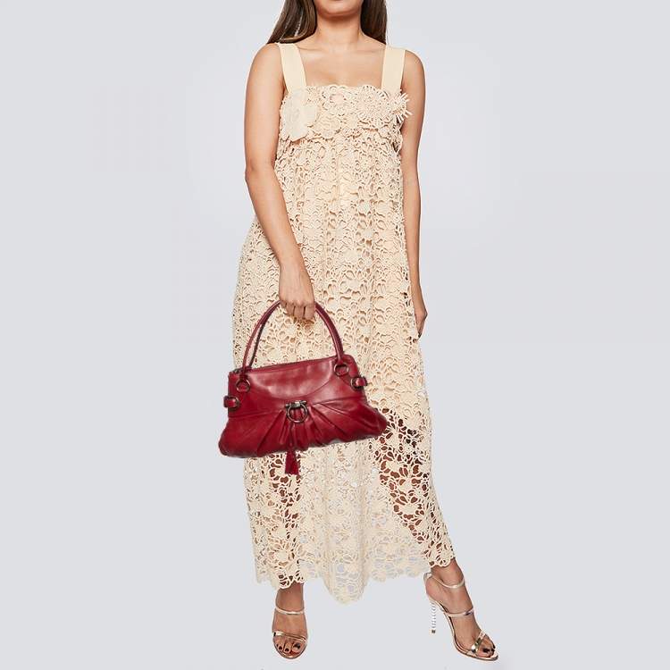 مملوكة مسبقًا Salvatore Ferragamo Red Leather Marisa Shoulder Bag