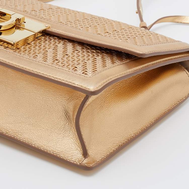Pre Owned Salvatore Ferragamo Metallic Gold Woven Leather Aileen Gancio Shoulder bag