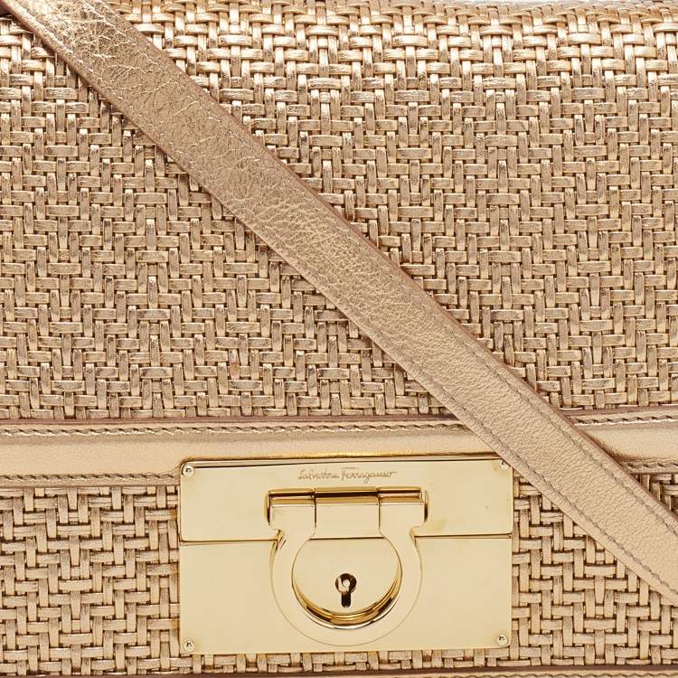 Pre Owned Salvatore Ferragamo Metallic Gold Woven Leather Aileen Gancio Shoulder bag