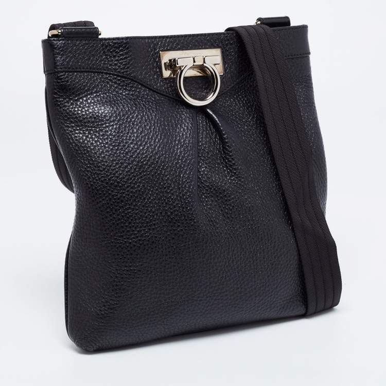 Pre Owned Salvatore Ferragamo Black Leather Graziella Crossbody Bag