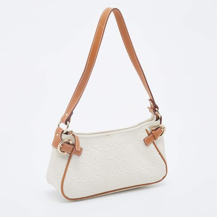 مملوكة مسبقًا Salvatore Ferragamo Off White/Brown Gancini Embossed Leather Shoulder Bag