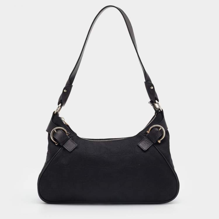 مملوكة مسبقًا Salvatore Ferragamo Black Nylon And Leather Gancini Shoulder Bag