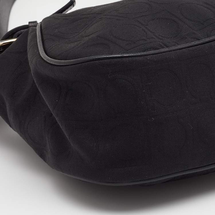 مملوكة مسبقًا Salvatore Ferragamo Black Nylon And Leather Gancini Shoulder Bag