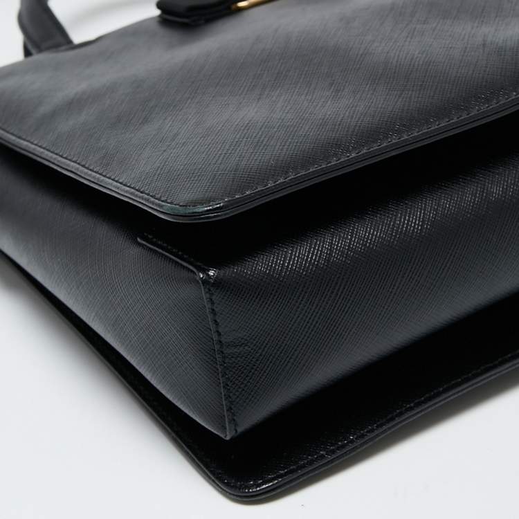 Pre Owned Salvatore Ferragamo Black Leather Vara Bow Tote
