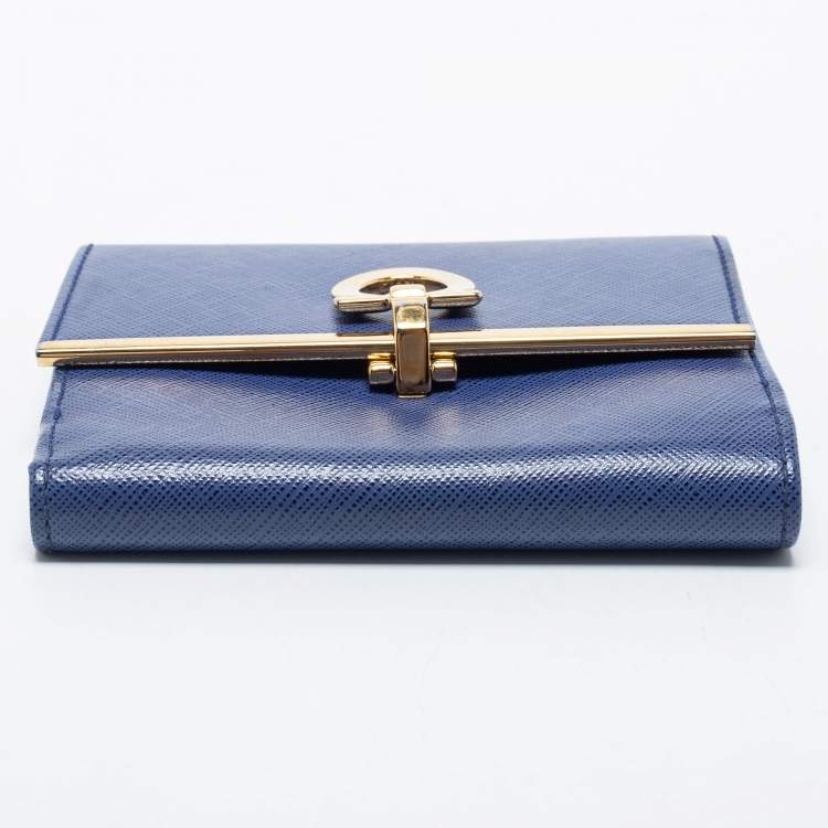 Pre Owned Salvatore Ferragamo Blue Leather Gancini Clip Compact Wallet