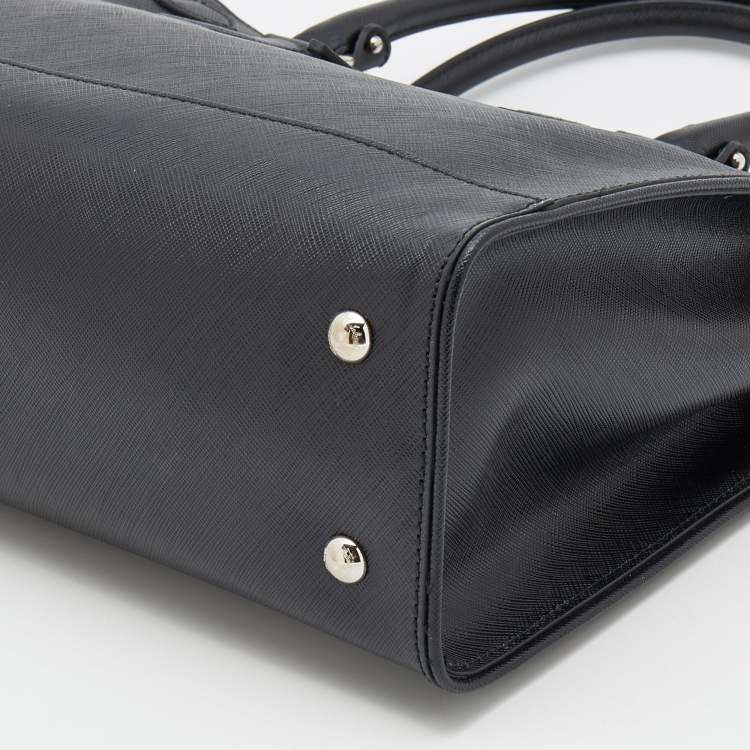 Pre Owned Salvatore Ferragamo Black Saffiano Leather Small Briana Tote