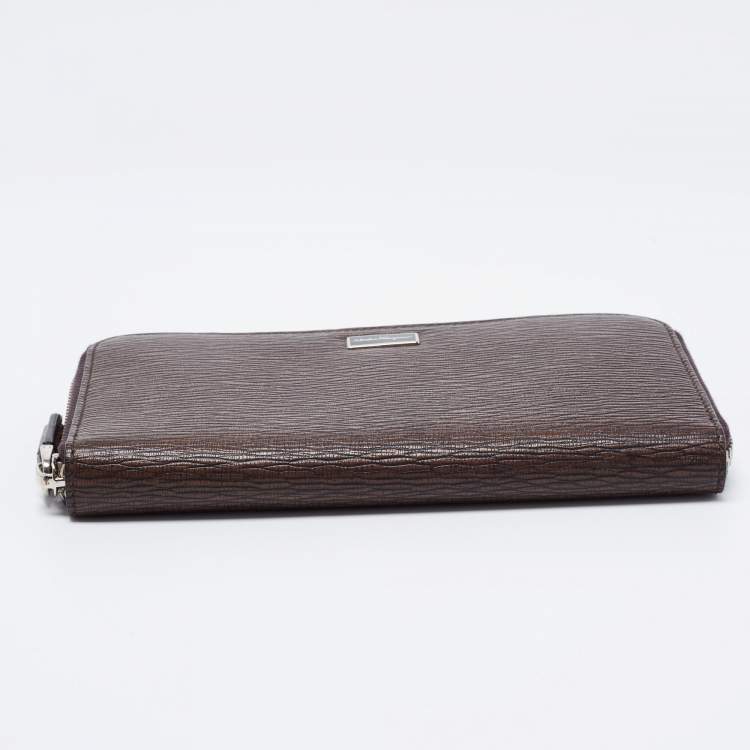 Pre Owned Salvatore Ferragamo Brown Leather Zip Around Wallet