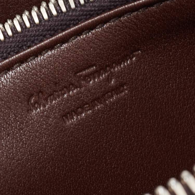 Pre Owned Salvatore Ferragamo Brown Leather Zip Around Wallet