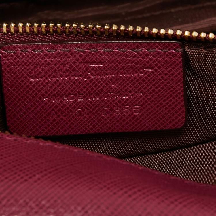 Pre Owned Salvatore Ferragamo Purple Leather Vara Bow Chain Shoulder Bag