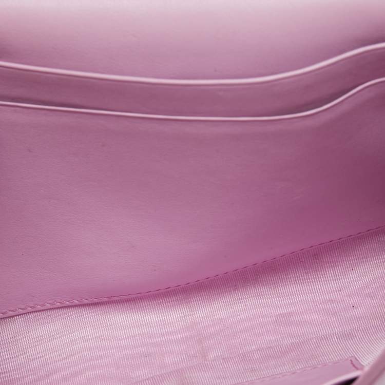 Pre Owned Salvatore Ferragamo Light Pink Leather Floral Flap Chain Shoulder Bag