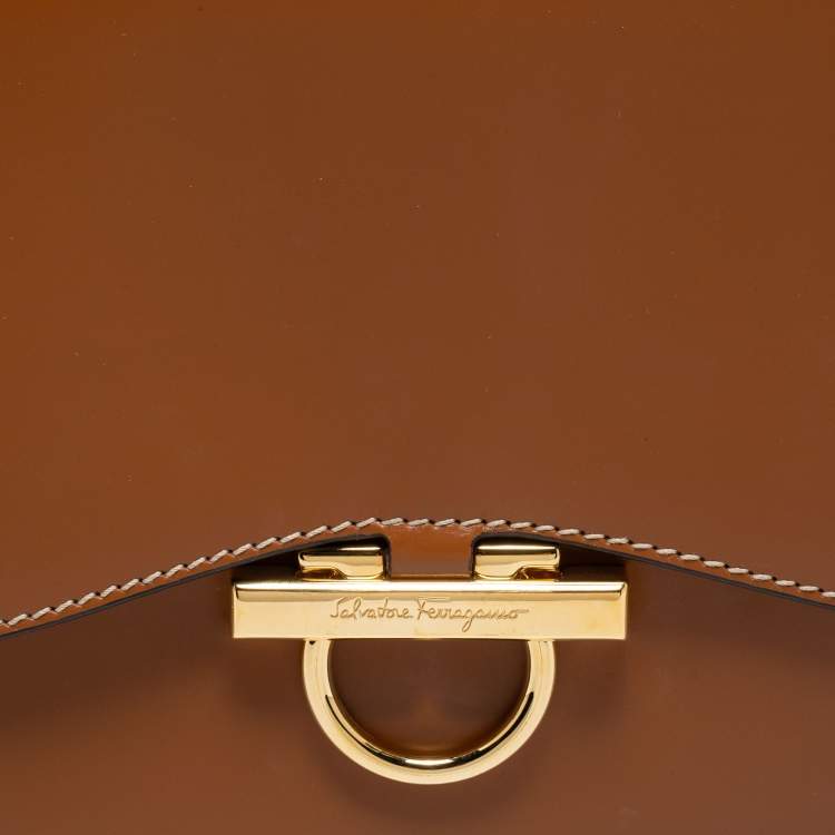 Pre Owned Salvatore Ferragamo Tan Leather Joanne Shoulder Bag