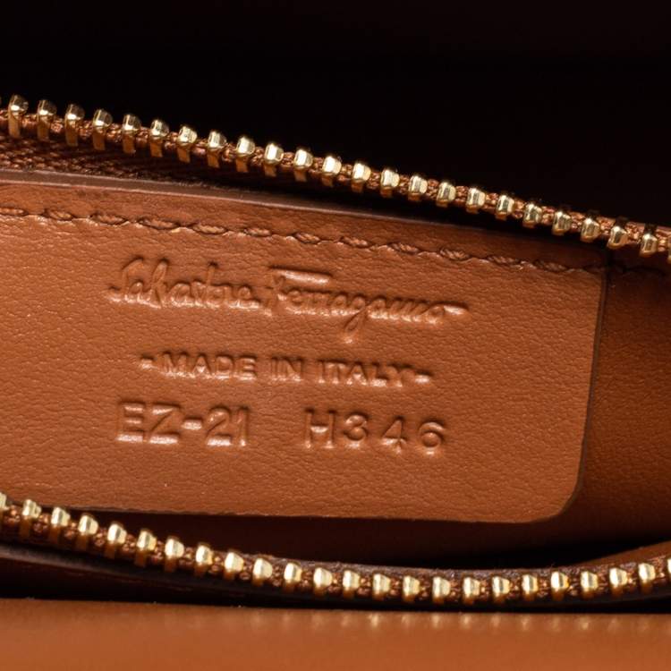 Pre Owned Salvatore Ferragamo Tan Leather Joanne Shoulder Bag