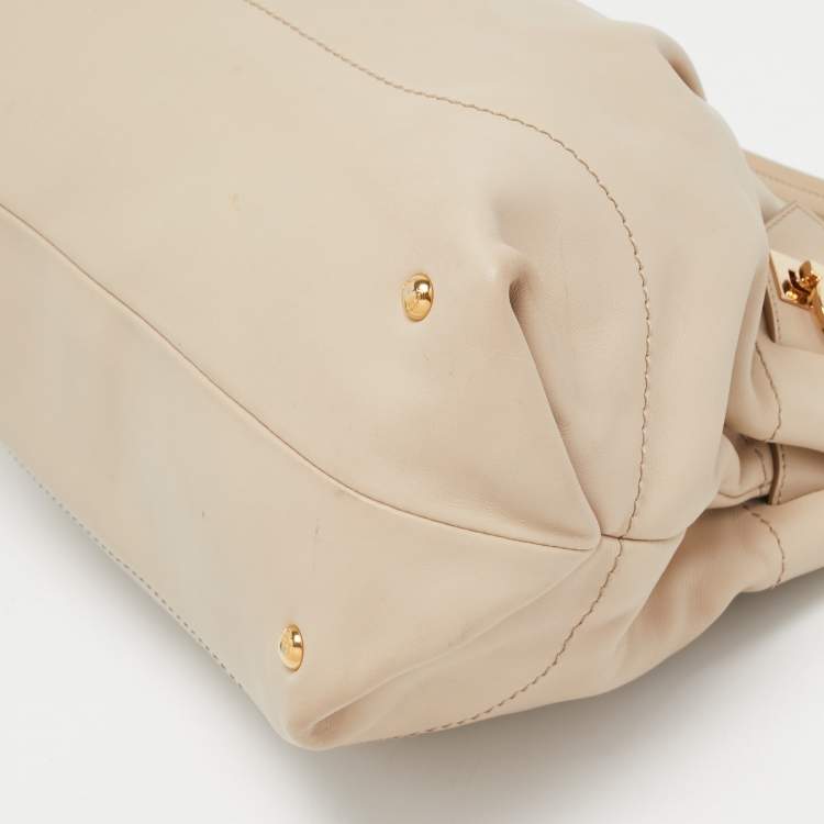 Pre Owned Salvatore Ferragamo Beige Leather Gancini Chain Tote