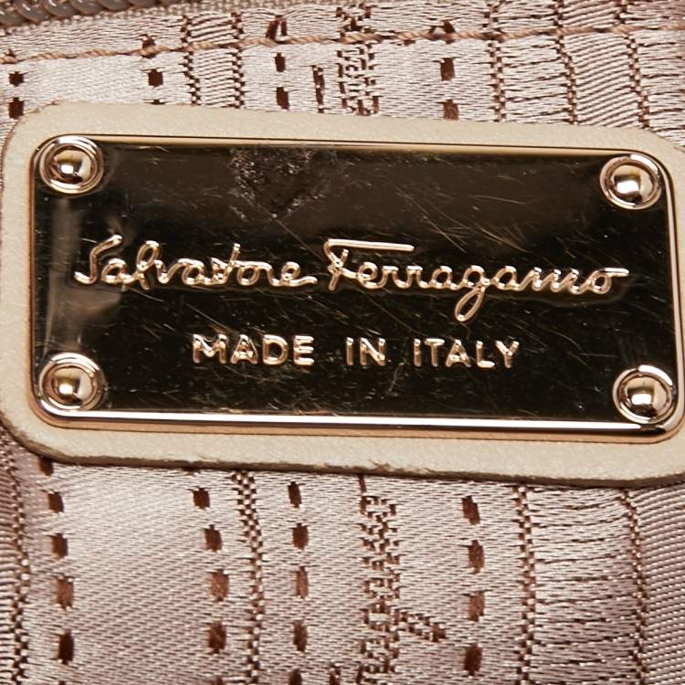 Pre Owned Salvatore Ferragamo Beige Leather Gancini Chain Tote