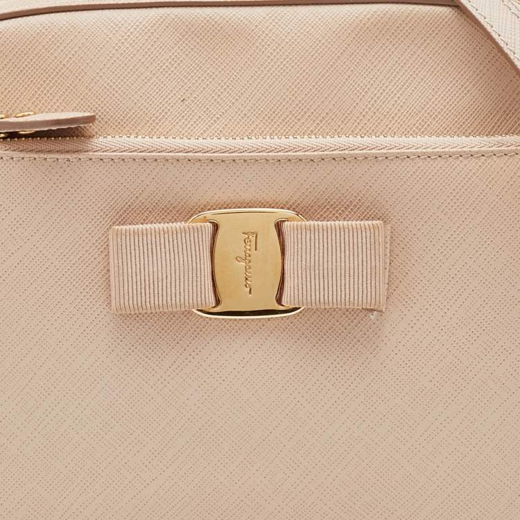 Pre Owned Salvatore Ferragamo Beige Saffiano Leather Vara Bow Shoulder Bag