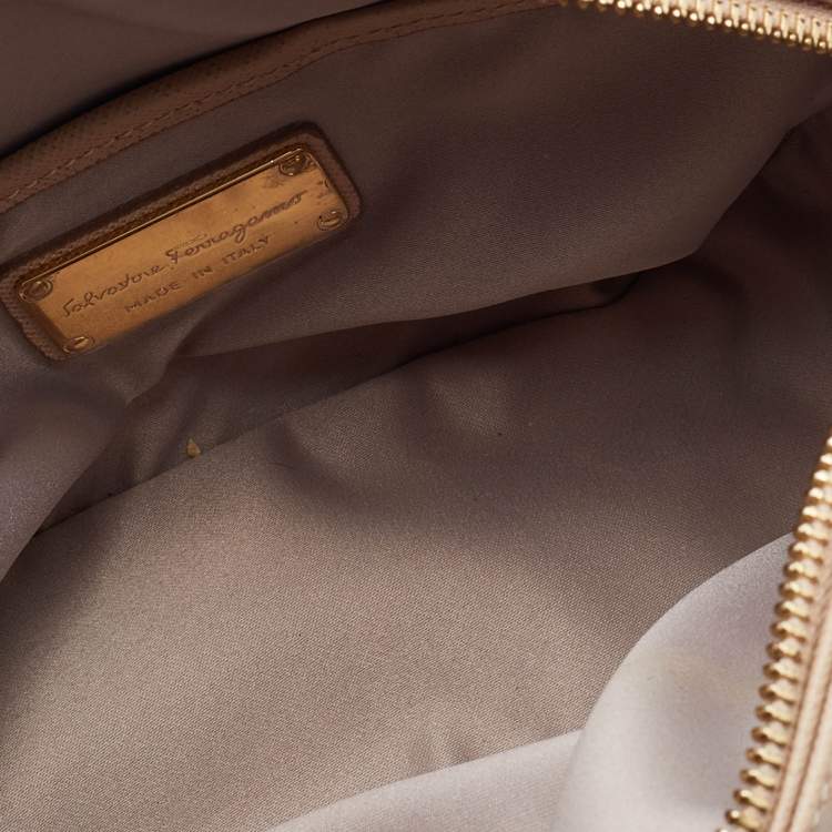 Pre Owned Salvatore Ferragamo Beige Saffiano Leather Vara Bow Shoulder Bag