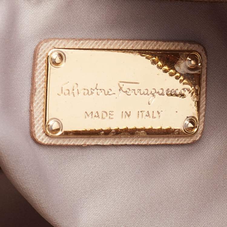 Pre Owned Salvatore Ferragamo Beige Saffiano Leather Vara Bow Shoulder Bag