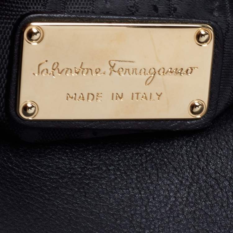 Pre Owned Salvatore Ferragamo Black Leather Chain Shoulder Bag