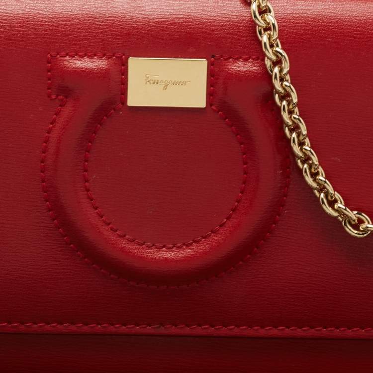 Pre Owned Salvatore Ferragamo Red Leather Gancini City Wallet on Chain