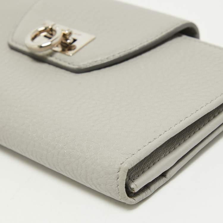 Pre Owned Salvatore Ferragamo Grey Leather Gancio Flap Wallet