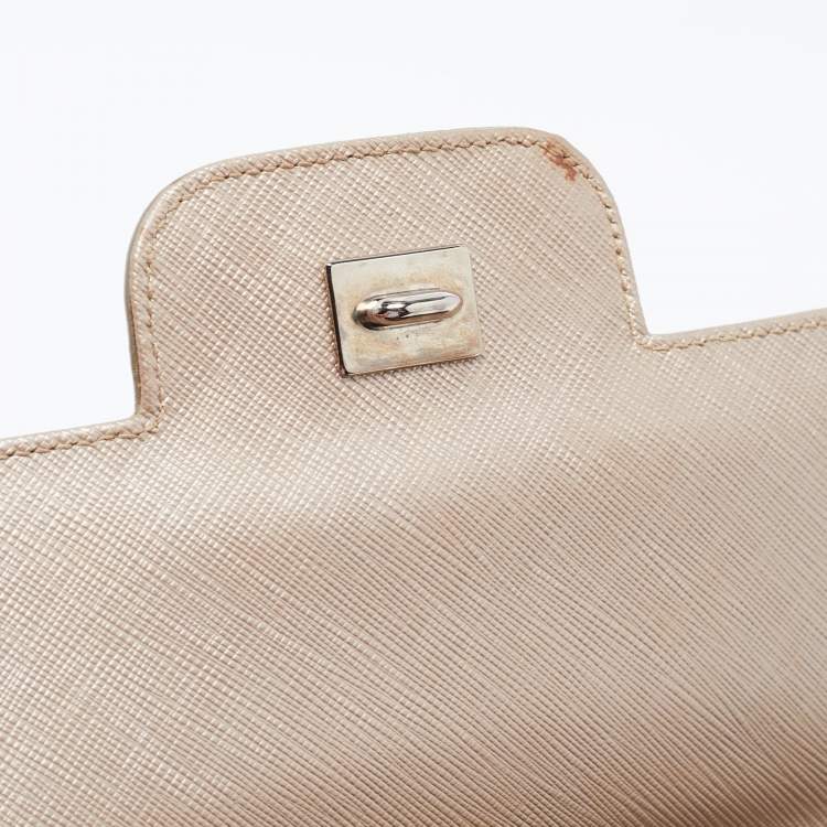 Pre Owned Salvatore Ferragamo Metallic Beige Leather Gancini Flap Bag