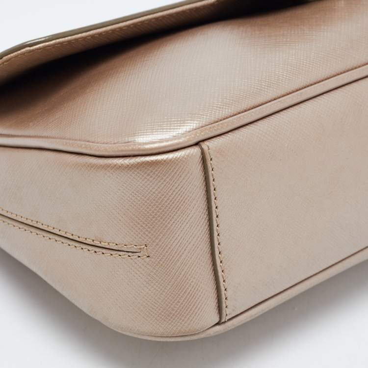 Pre Owned Salvatore Ferragamo Metallic Beige Leather Gancini Flap Bag