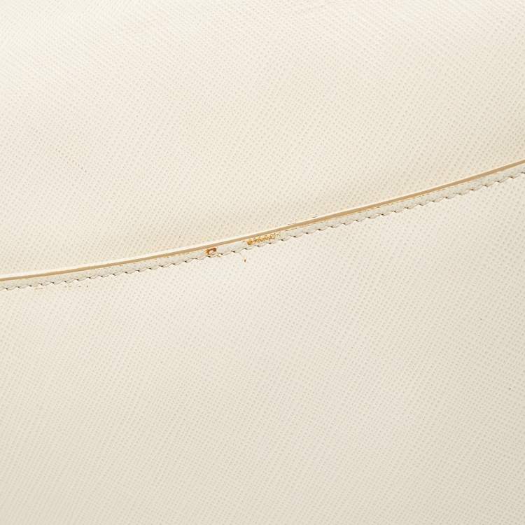 Pre Owned Salvatore Ferragamo White Leather Gancini Flap Bag