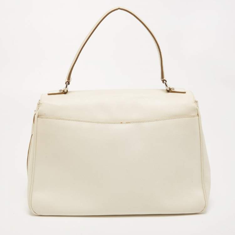 Pre Owned Salvatore Ferragamo White Leather Gancini Flap Bag