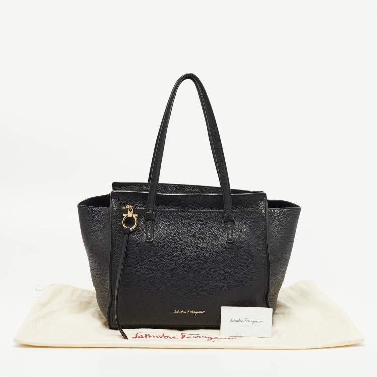 Pre Owned Salvatore Ferragamo Black Leather Medium Amy Tote