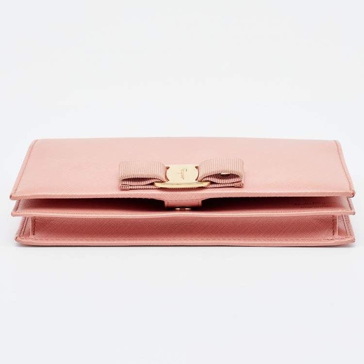 Pre Owned Salvatore Ferragamo Peach Leather Miss Vara Wallet on chain 