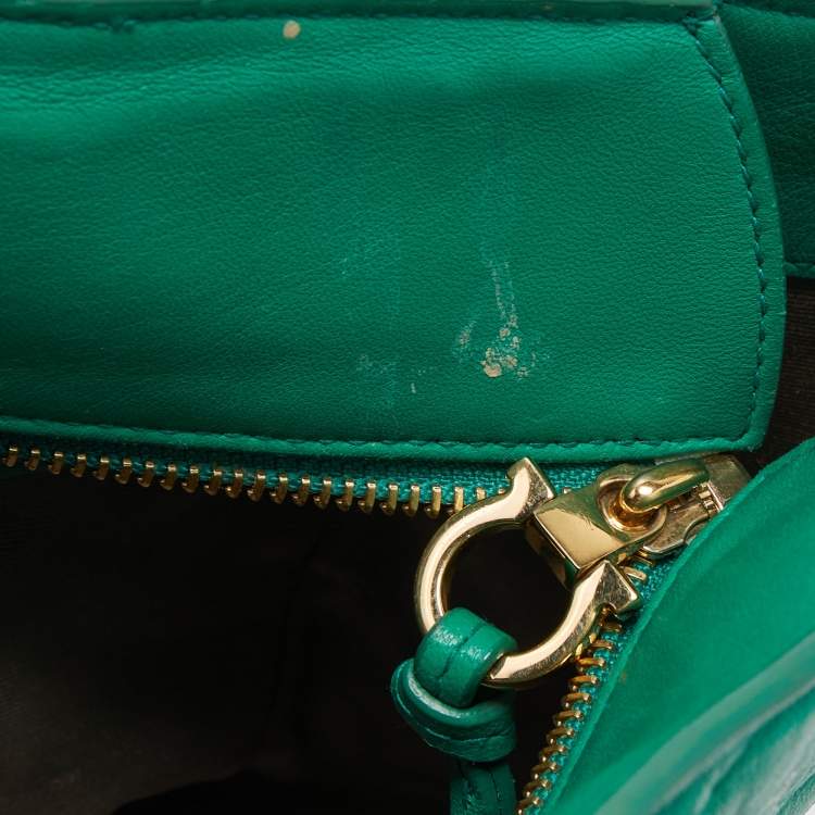Pre Owned Salvatore Ferragamo Green Logo Embossed Leather Bonnie Tote