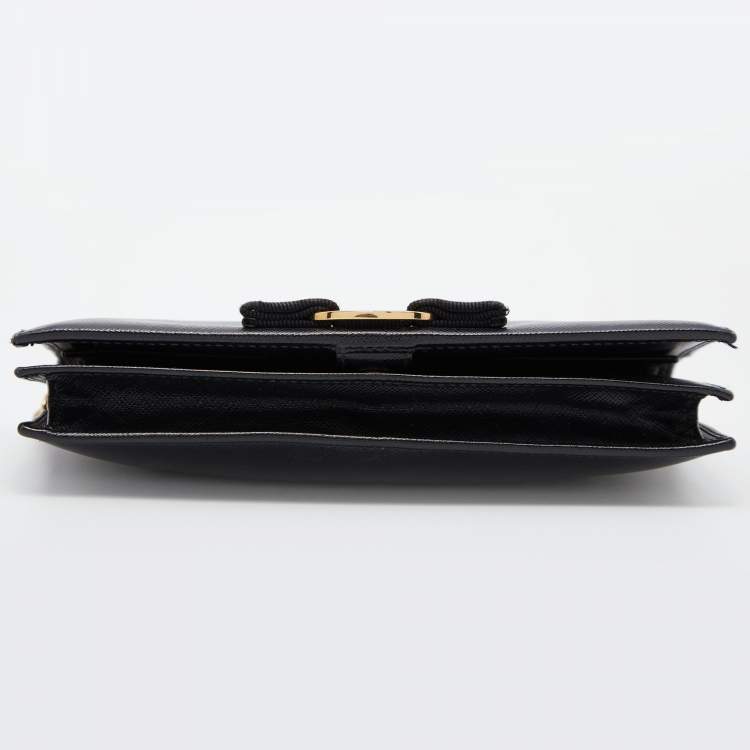 Pre Owned Salvatore Ferragamo Black Leather Vara Bow Wallet on Chain