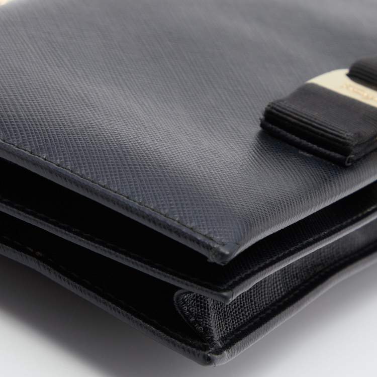 Pre Owned Salvatore Ferragamo Black Leather Vara Bow Wallet on Chain